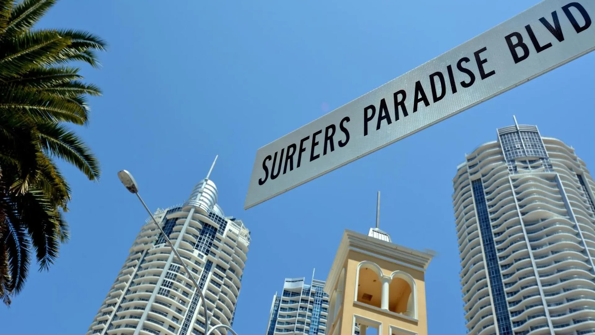 Iconic Q1 Level 35! Apartment Gold Coast Australia
